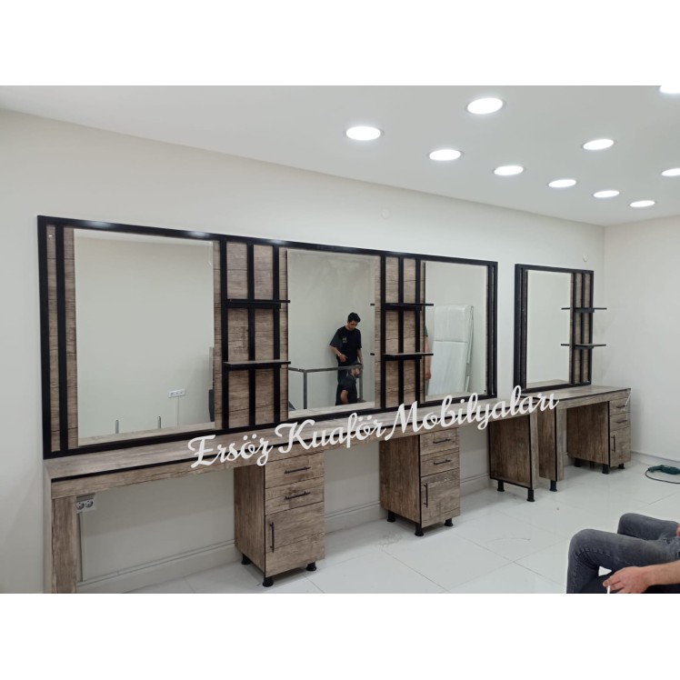 bayan kuaför tezgahı