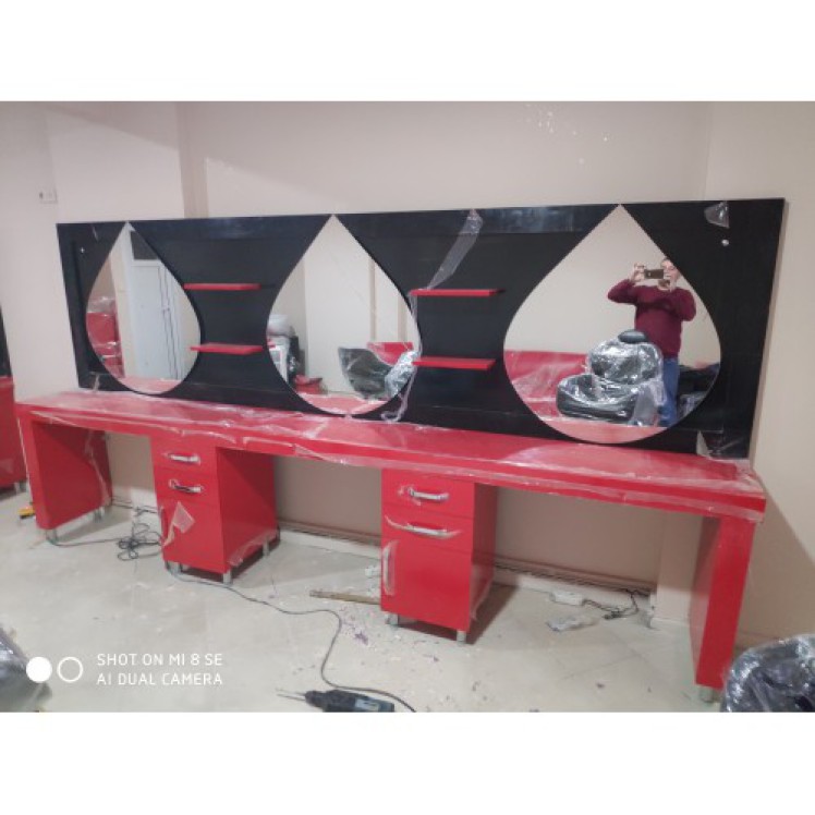 bayan kuaför tezgahı